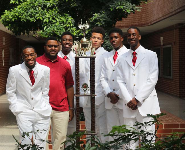 The Bowie Souljahs with their 1st place Nationals trophy.