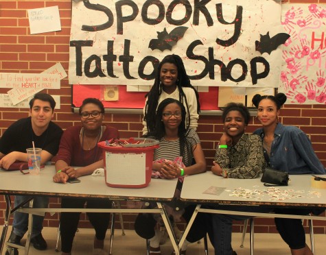 The student council had a lot of fun Tuesday night with their tattoo booth. They let their artistic abilities shine through and the crowd enjoyed the creativity shown by bowie StuCo.